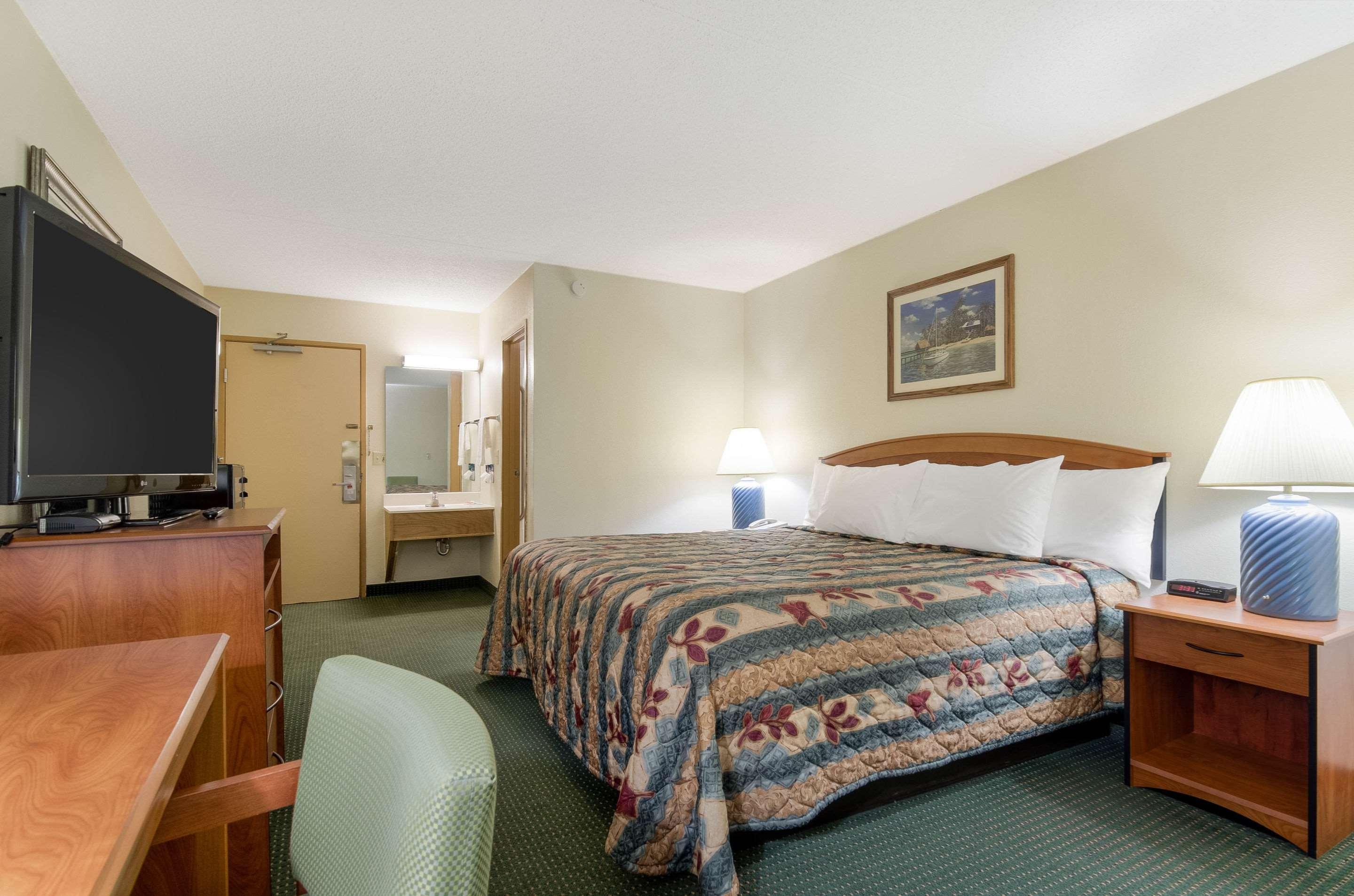 Econo Lodge Emporia Zewnętrze zdjęcie