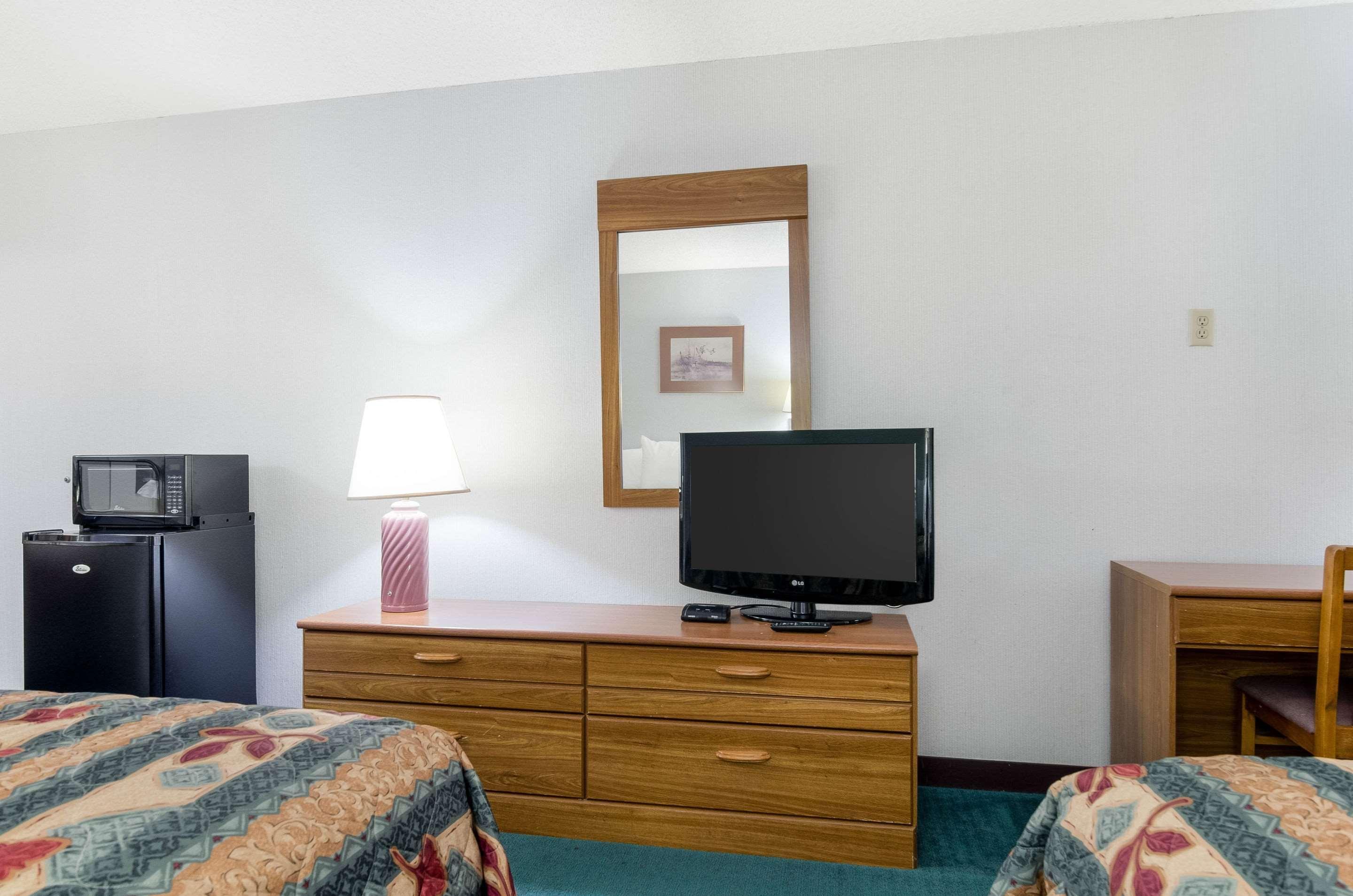 Econo Lodge Emporia Zewnętrze zdjęcie