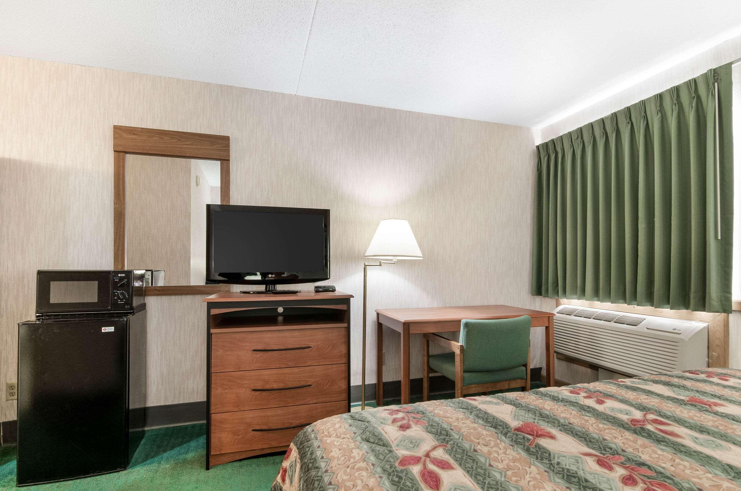 Econo Lodge Emporia Zewnętrze zdjęcie
