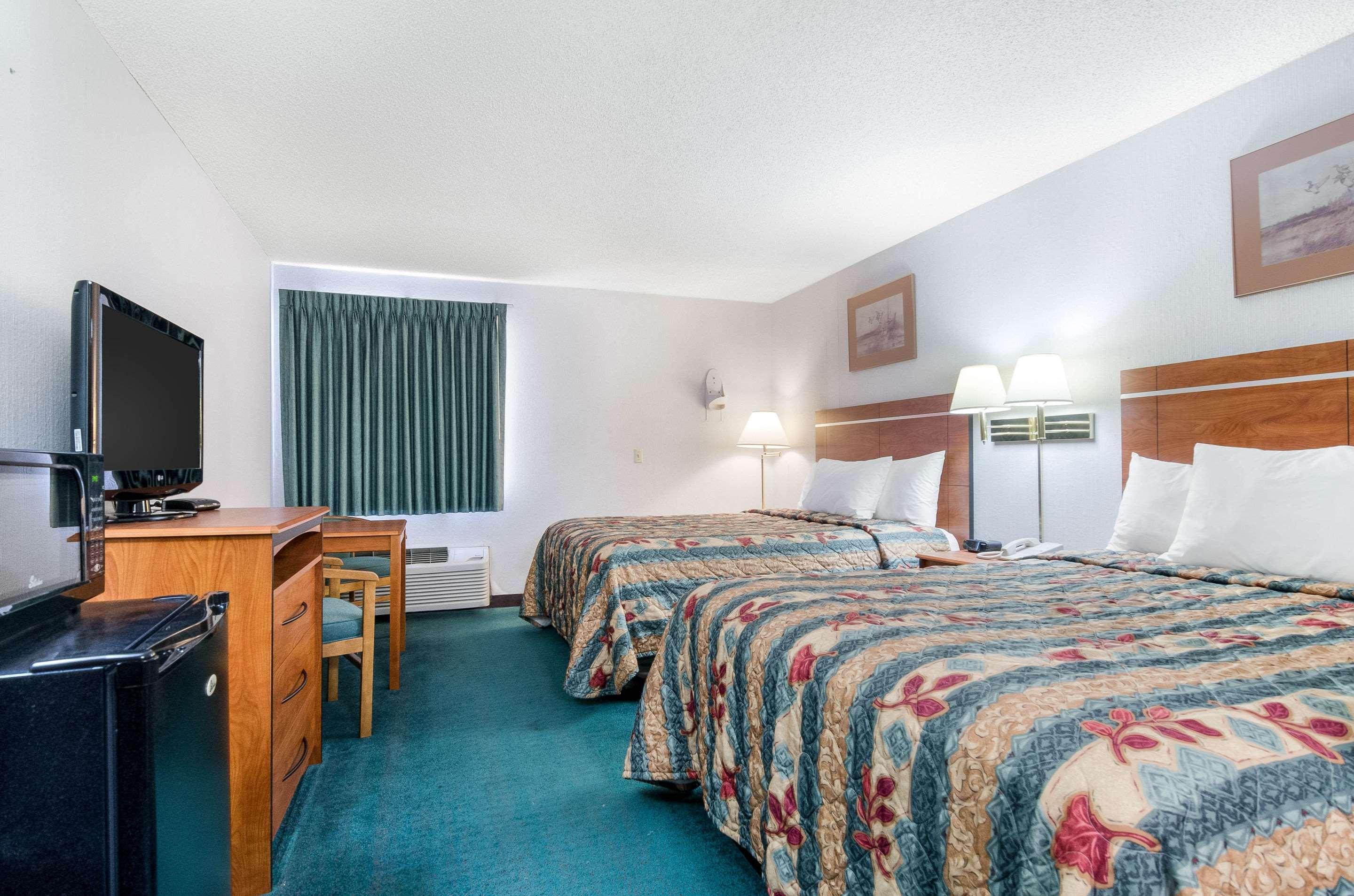 Econo Lodge Emporia Zewnętrze zdjęcie
