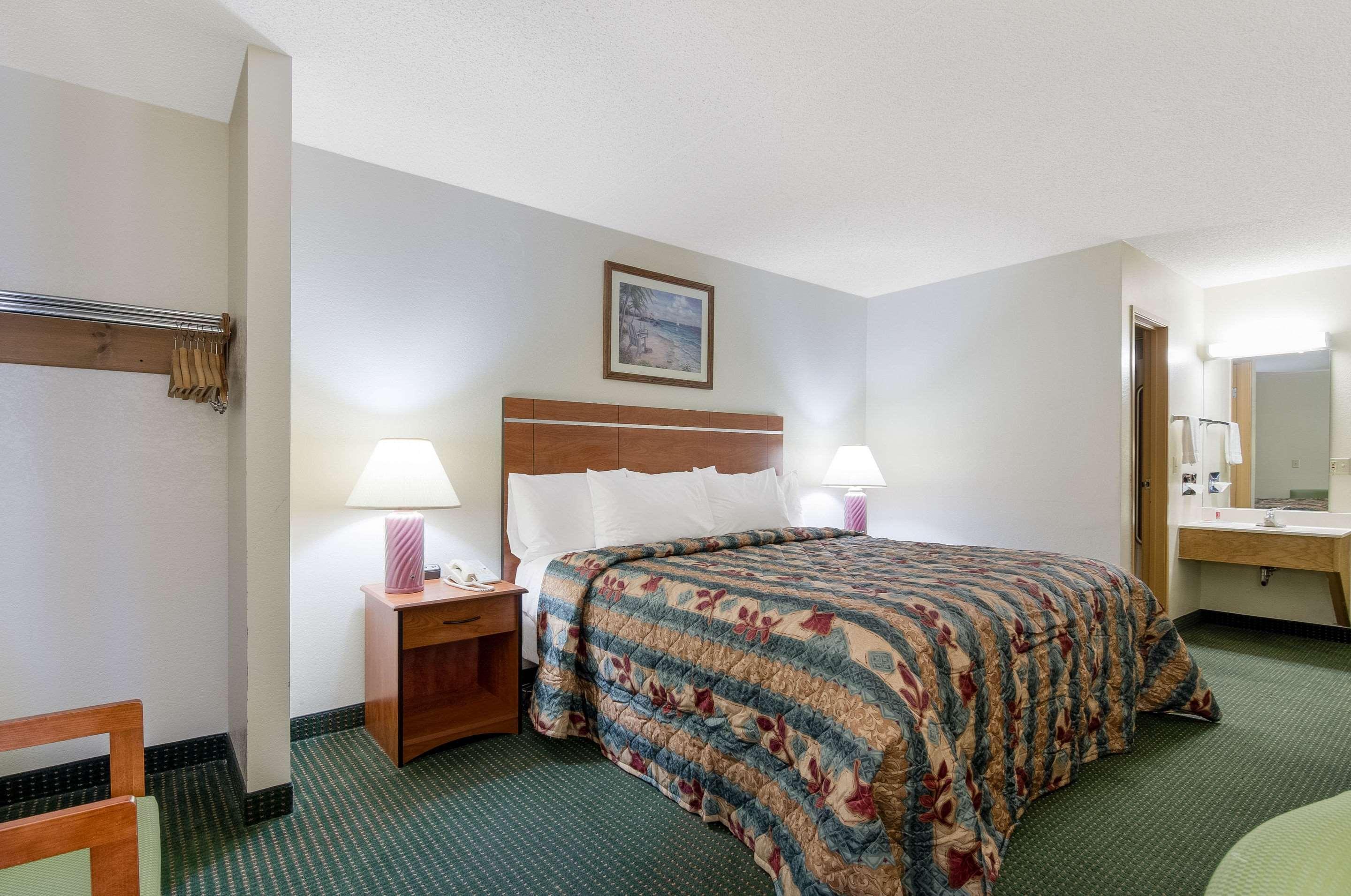 Econo Lodge Emporia Zewnętrze zdjęcie