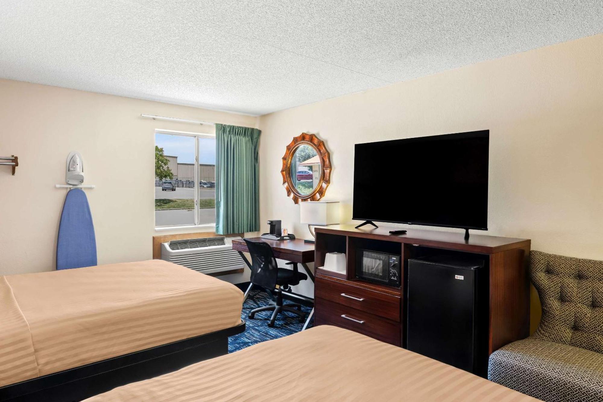 Econo Lodge Emporia Zewnętrze zdjęcie