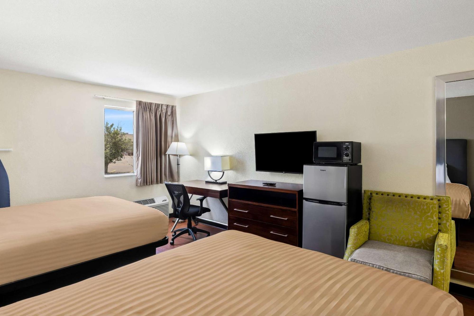 Econo Lodge Emporia Zewnętrze zdjęcie